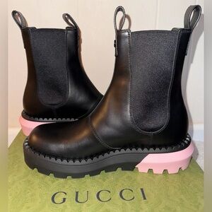 Gucci Black Leather Chelsea Boot Sierra Stretch Ankle Pink Heel Women’s Size 9.5